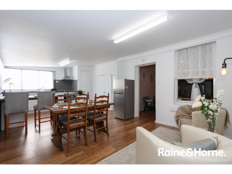 326 Howick Street, Bathurst NSW 2795