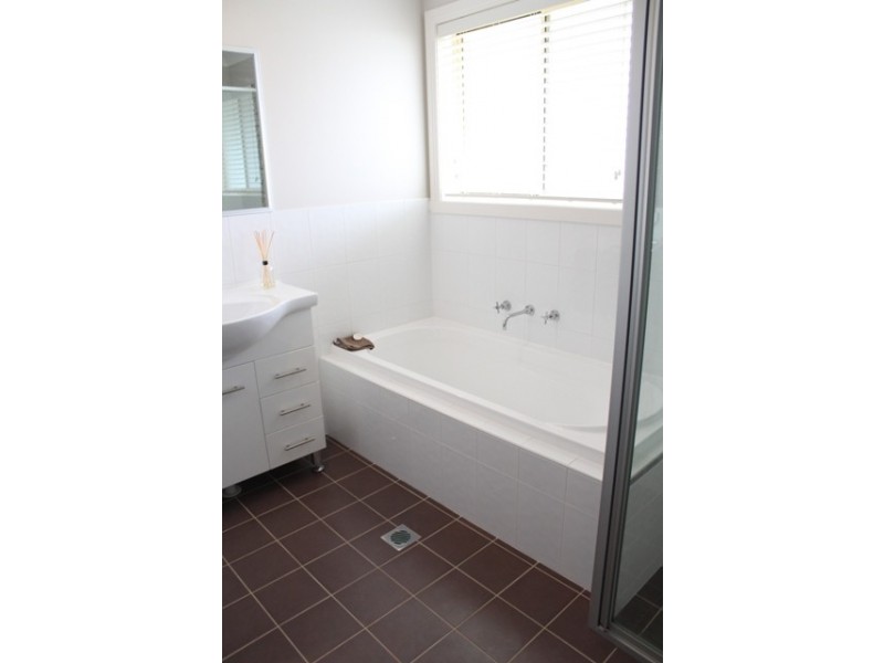 29 Swanbrooke Street, Bathurst NSW 2795