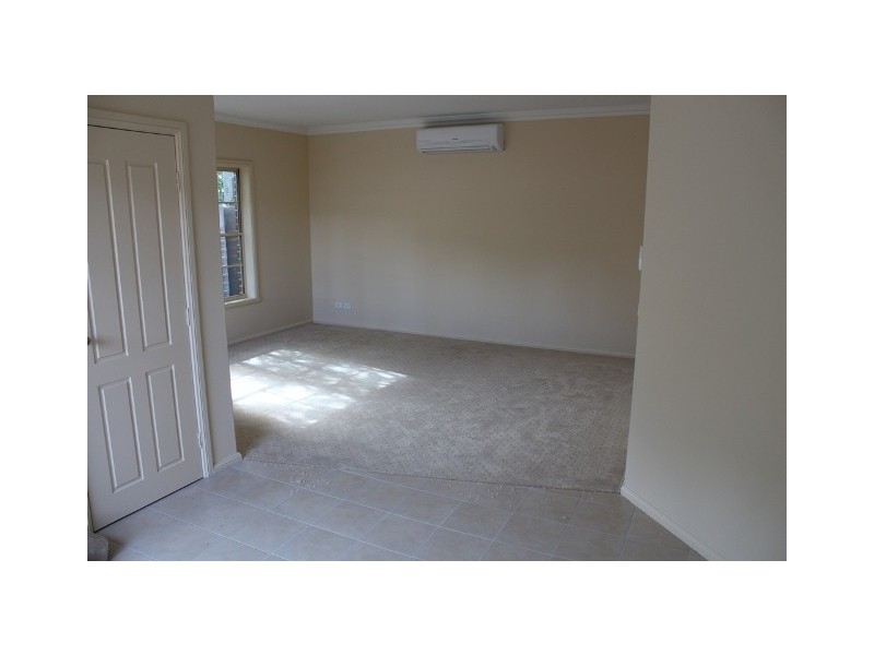 299a Russell, Bathurst NSW 2795