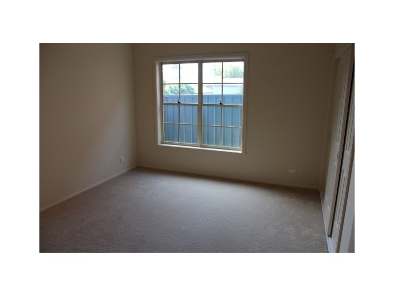 299a Russell, Bathurst NSW 2795