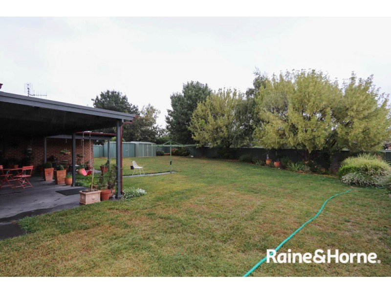 25 Willow Drive, Kelso NSW 2795