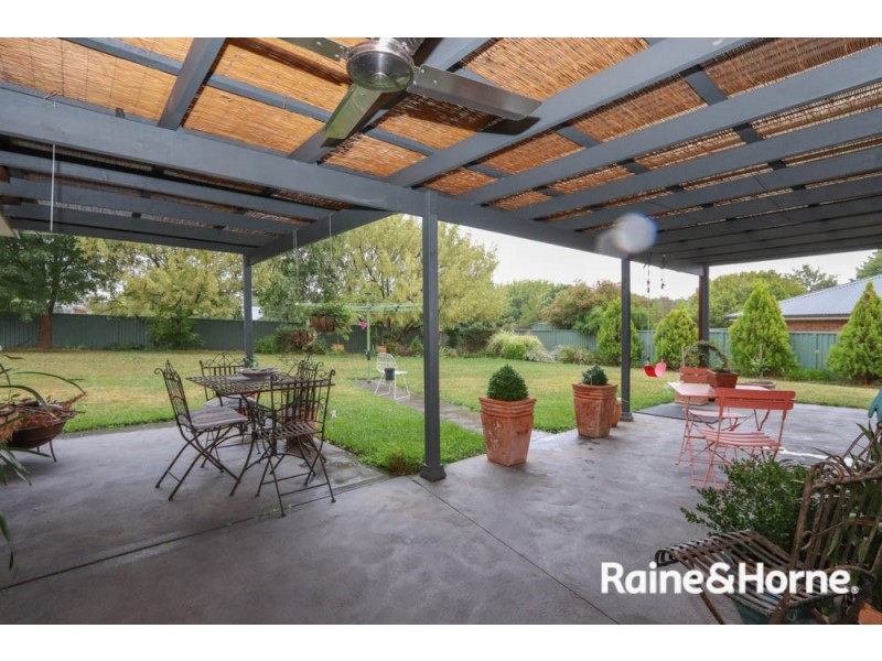 25 Willow Drive, Kelso NSW 2795