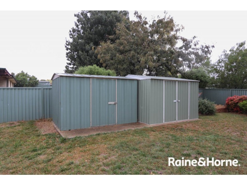 25 Willow Drive, Kelso NSW 2795