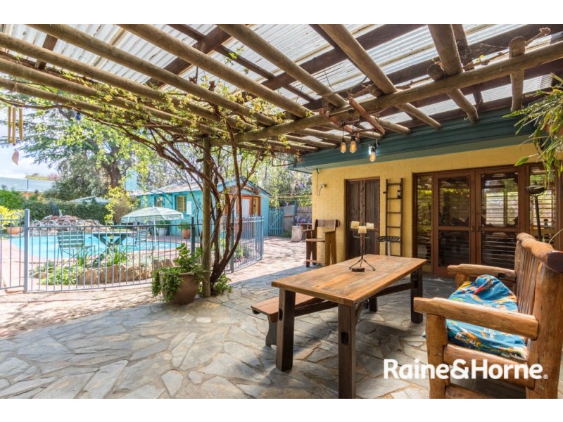 240 Rocket Street, Bathurst NSW 2795