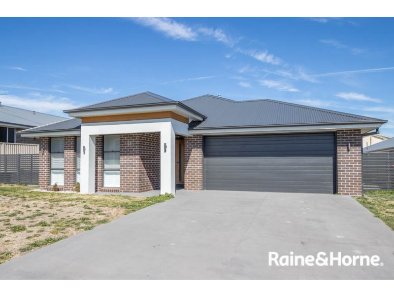 53 Wentworth Drive, Kelso NSW 2795