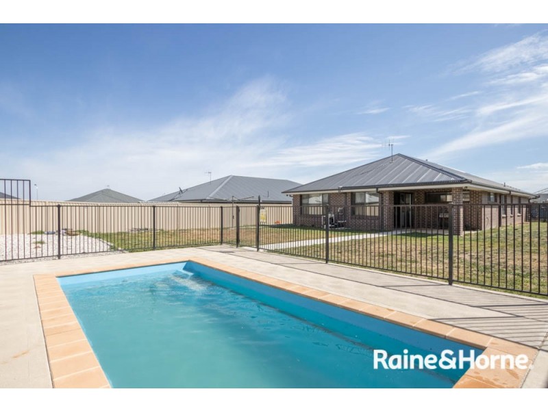 53 Wentworth Drive, Kelso NSW 2795