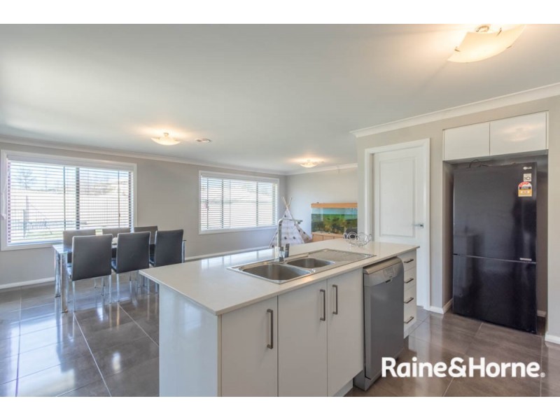 53 Wentworth Drive, Kelso NSW 2795