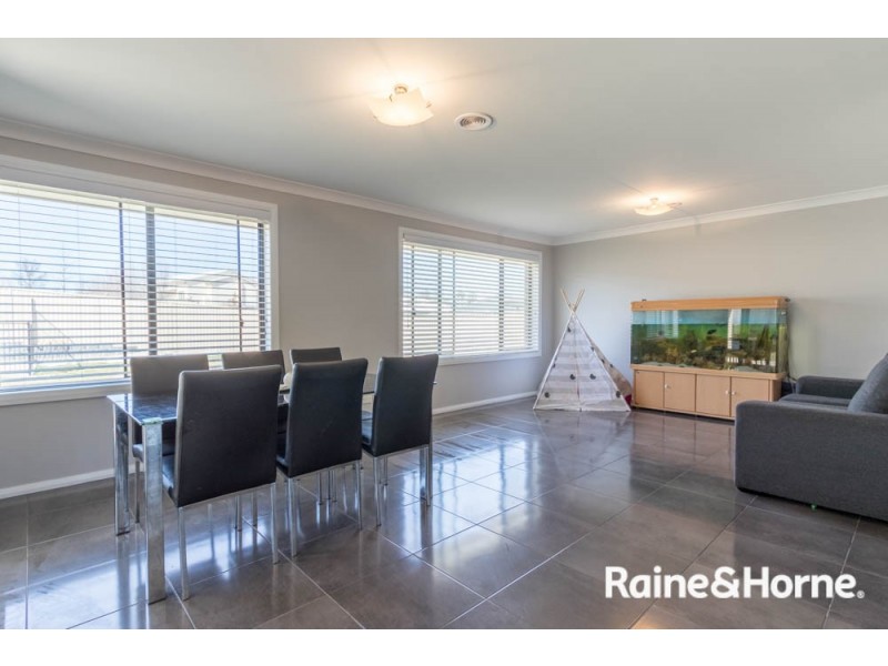 53 Wentworth Drive, Kelso NSW 2795