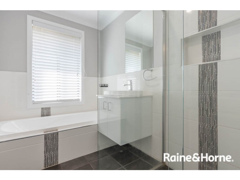 53 Wentworth Drive, Kelso NSW 2795