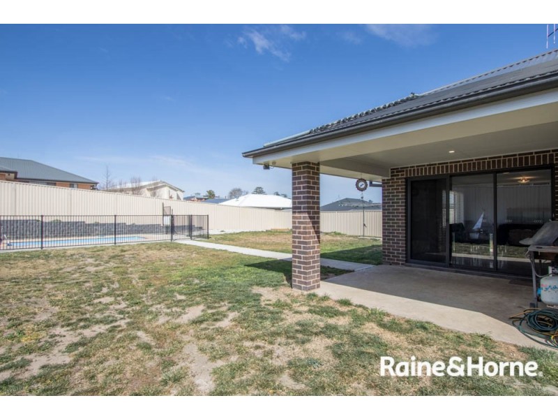 53 Wentworth Drive, Kelso NSW 2795