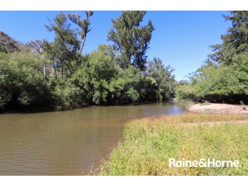 98 McIntosh Road, Freemantle NSW 2795
