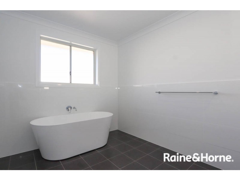 20 Keystone Rise, Kelso NSW 2795