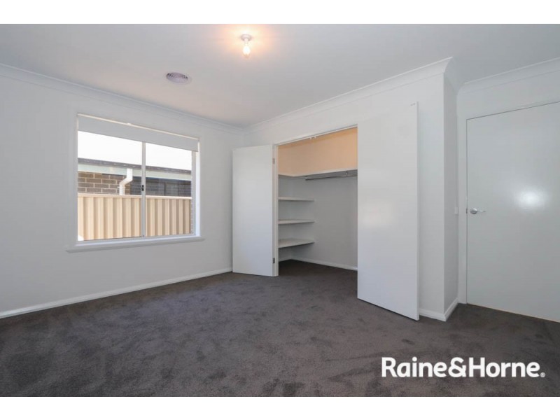 16 Darling Street, Eglinton NSW 2795