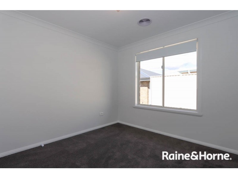 16 Darling Street, Eglinton NSW 2795