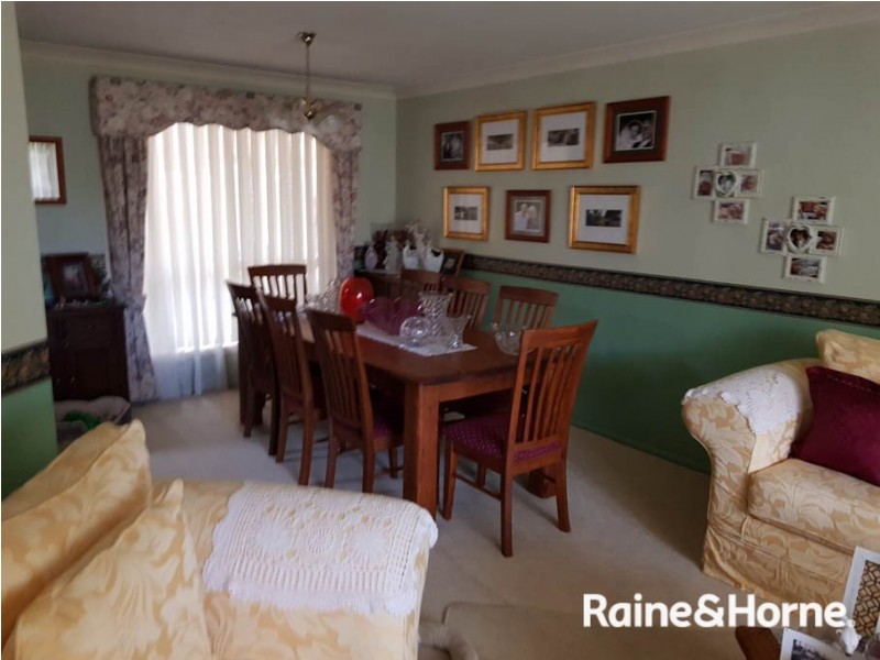 11 Glenhaven Crescent, Perthville NSW 2795