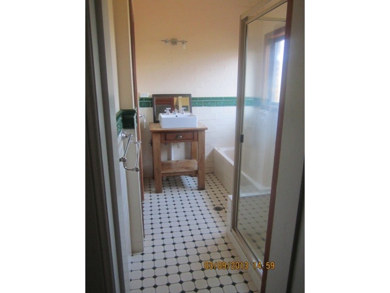 228 William, Bathurst NSW 2795