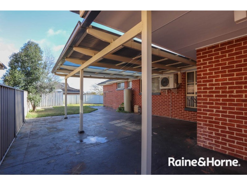 6 Ussher Crescent, Windradyne NSW 2795