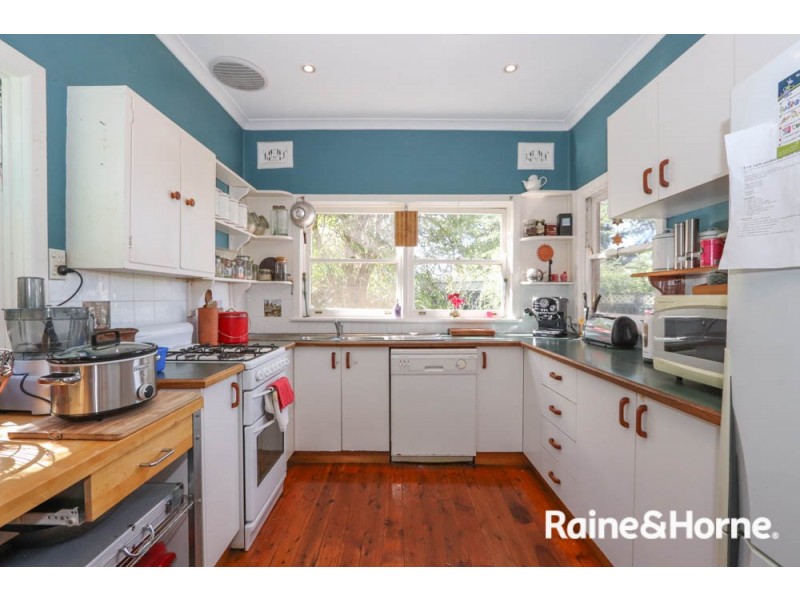 252 Durham Street, West Bathurst NSW 2795