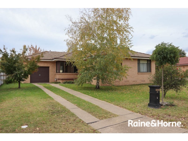 24 Camidge Close, Kelso NSW 2795