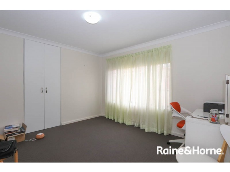 24 Camidge Close, Kelso NSW 2795