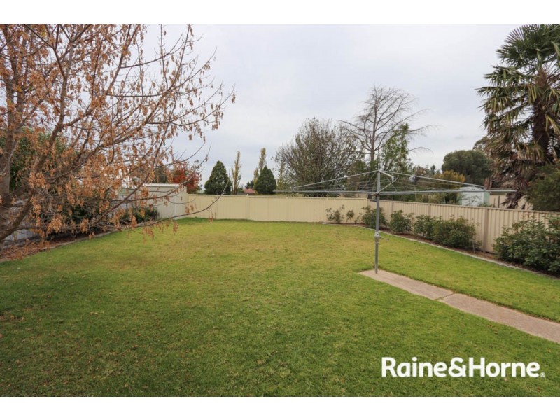 24 Camidge Close, Kelso NSW 2795