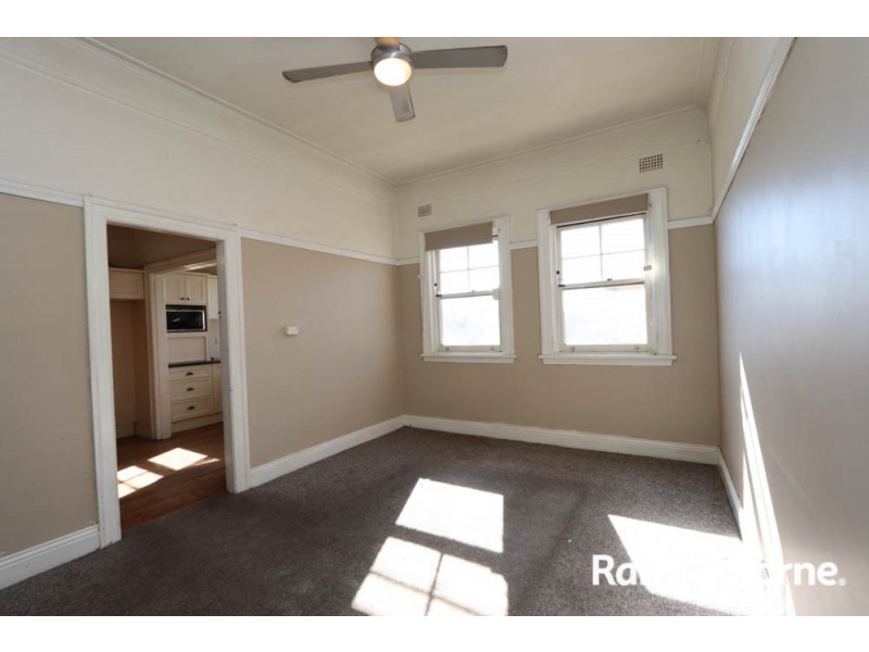 3/60 Durham Street, Bathurst NSW 2795