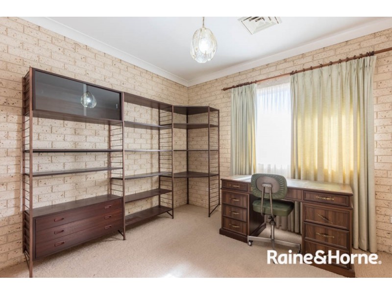 8 Sloman Court, Kelso NSW 2795