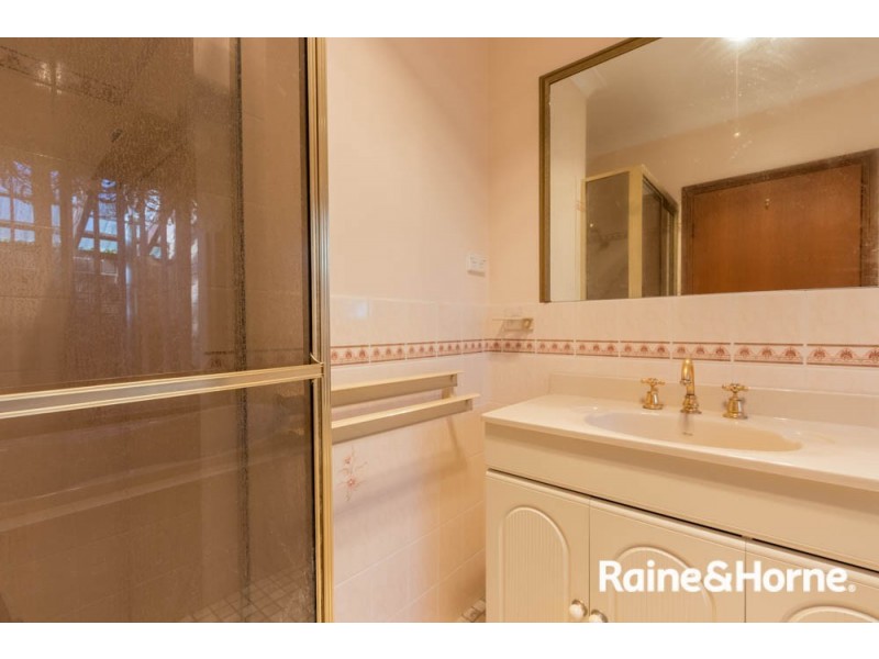 8 Sloman Court, Kelso NSW 2795