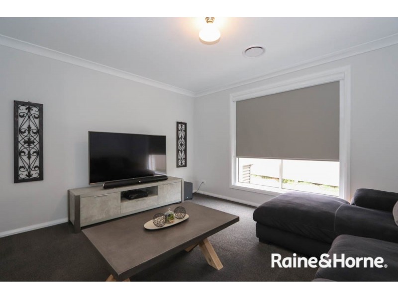 83 Graham Drive, Kelso NSW 2795