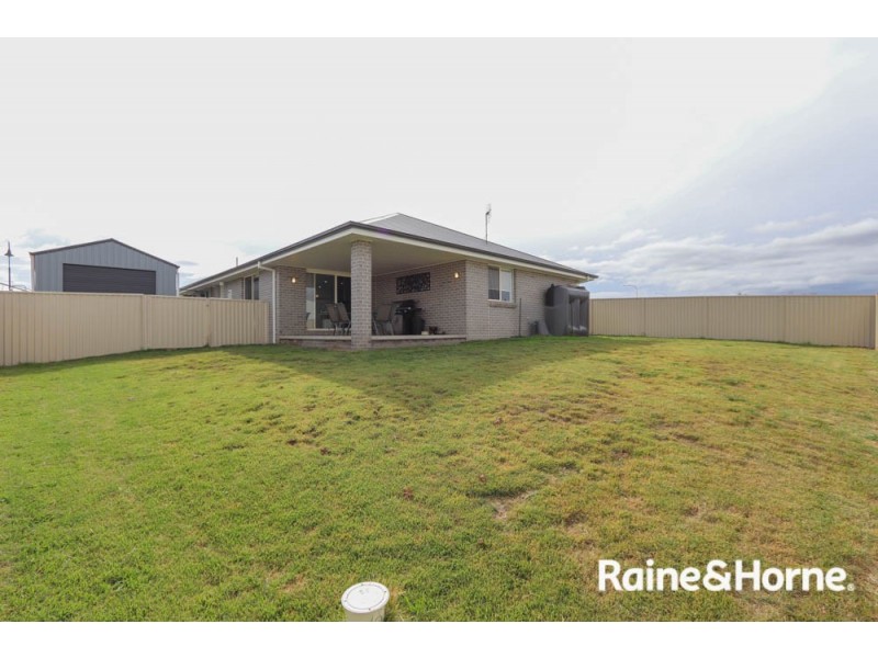 83 Graham Drive, Kelso NSW 2795