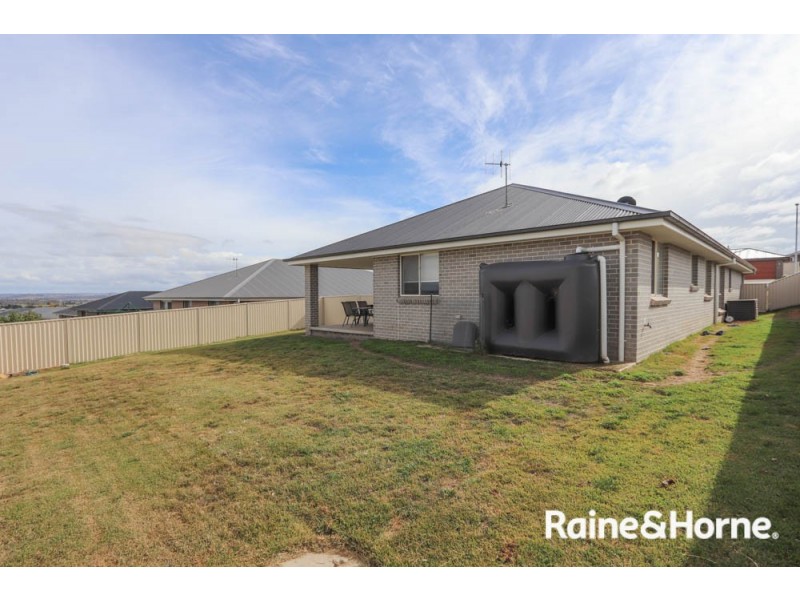 83 Graham Drive, Kelso NSW 2795