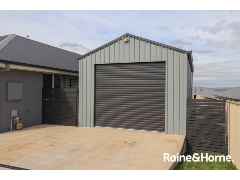 83 Graham Drive, Kelso NSW 2795