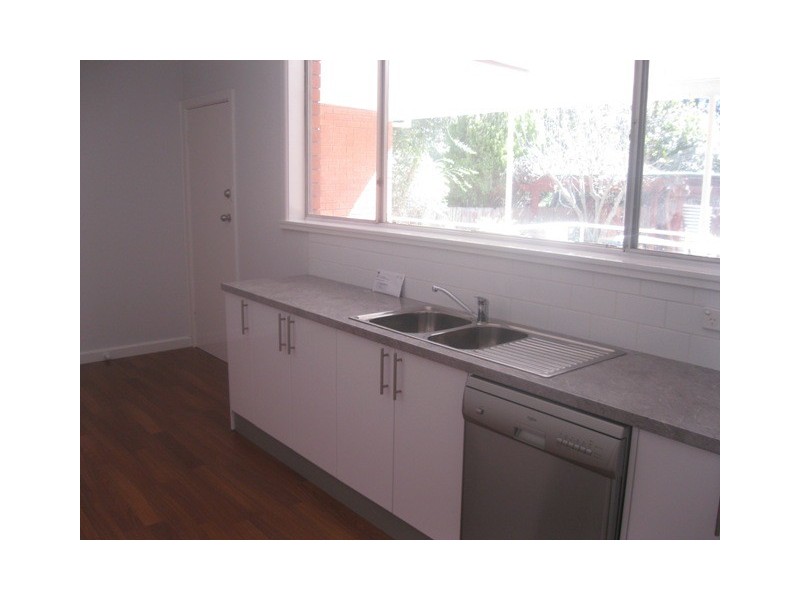 6 Miriyan Drive, Bathurst NSW 2795