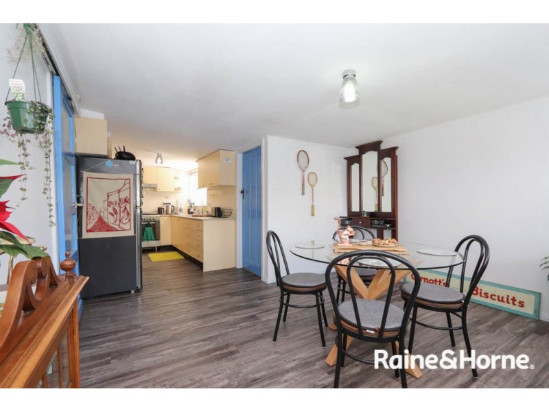 77 Bant Street, South Bathurst NSW 2795