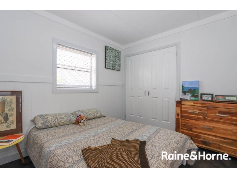 77 Bant Street, South Bathurst NSW 2795