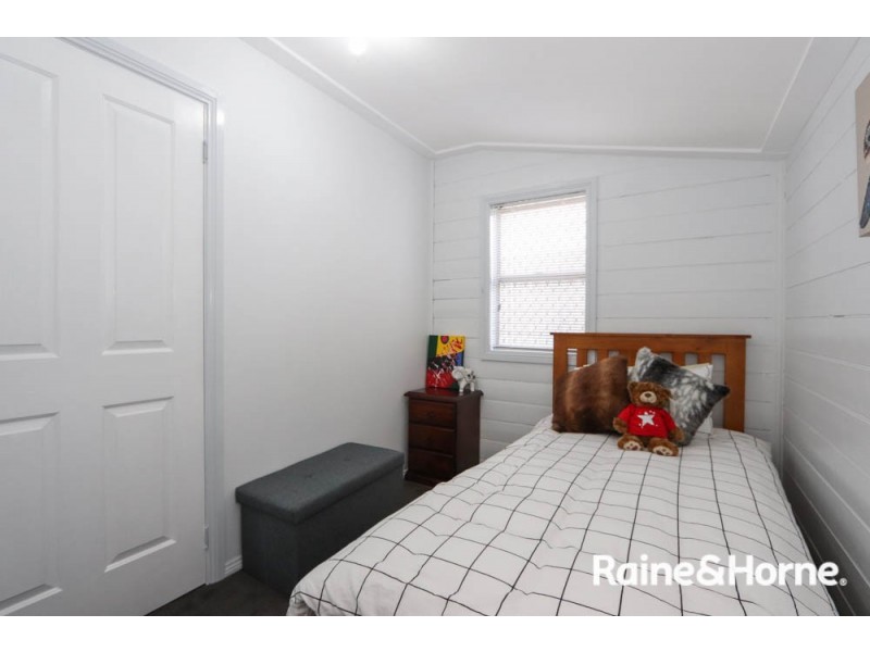 77 Bant Street, South Bathurst NSW 2795
