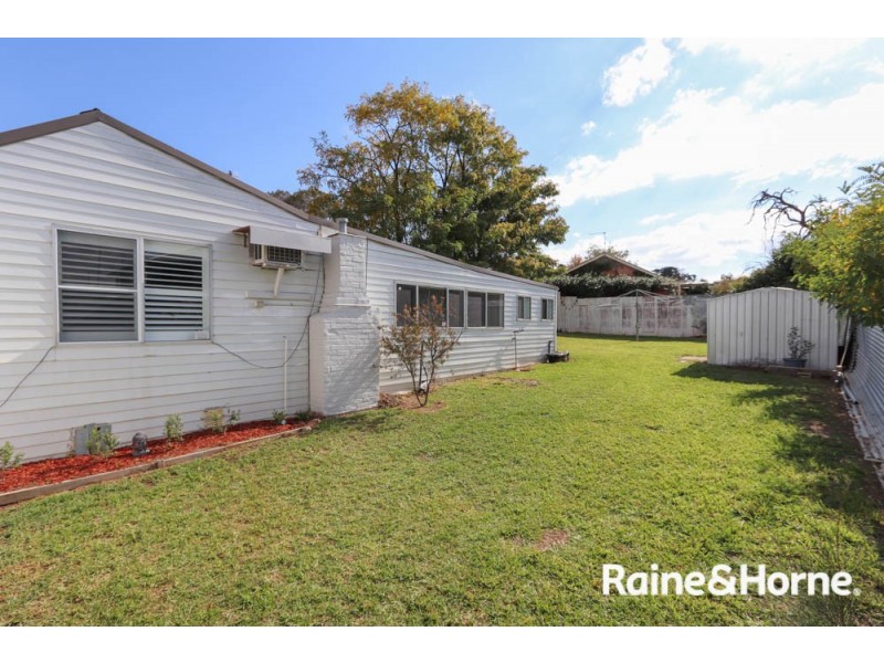77 Bant Street, South Bathurst NSW 2795