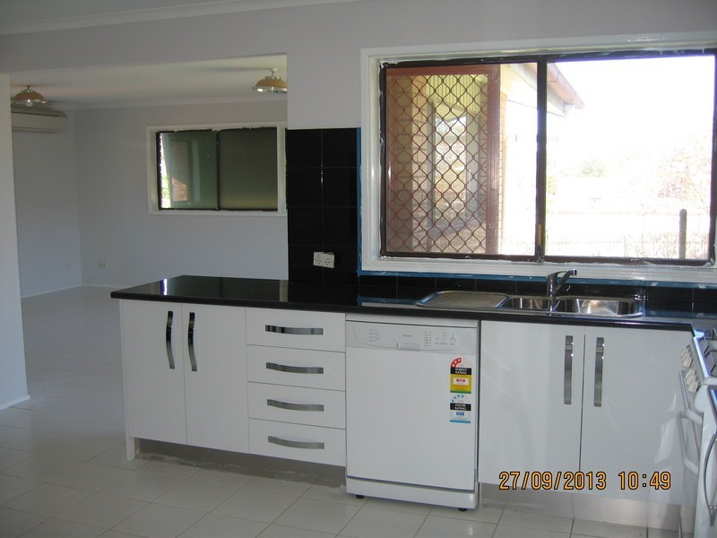 32 Miriyan Drive, Bathurst NSW 2795