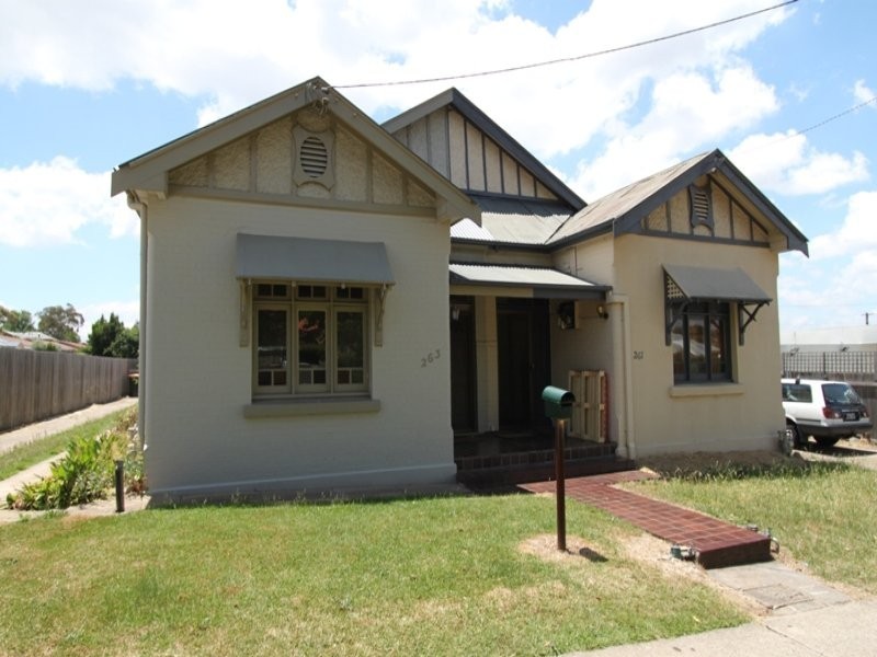 263 Lambert Street, Bathurst NSW 2795