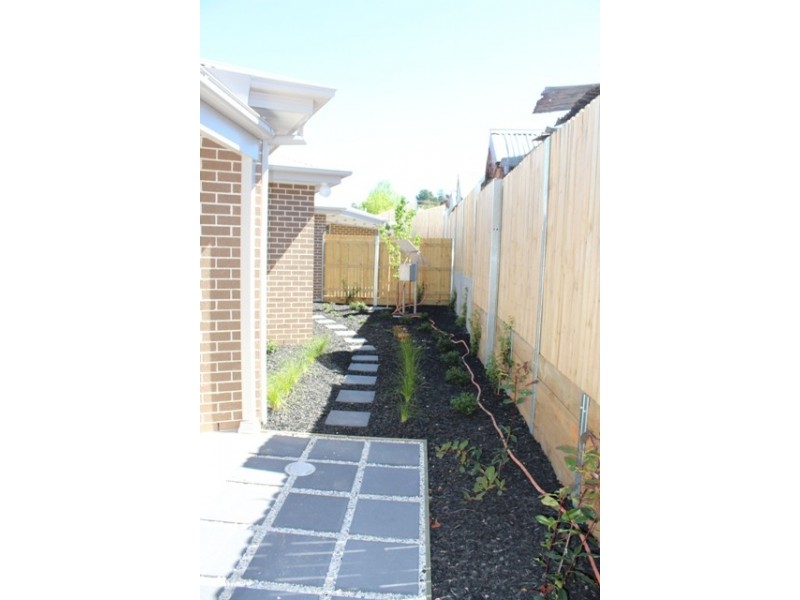 8/13 Busby St, Bathurst NSW 2795