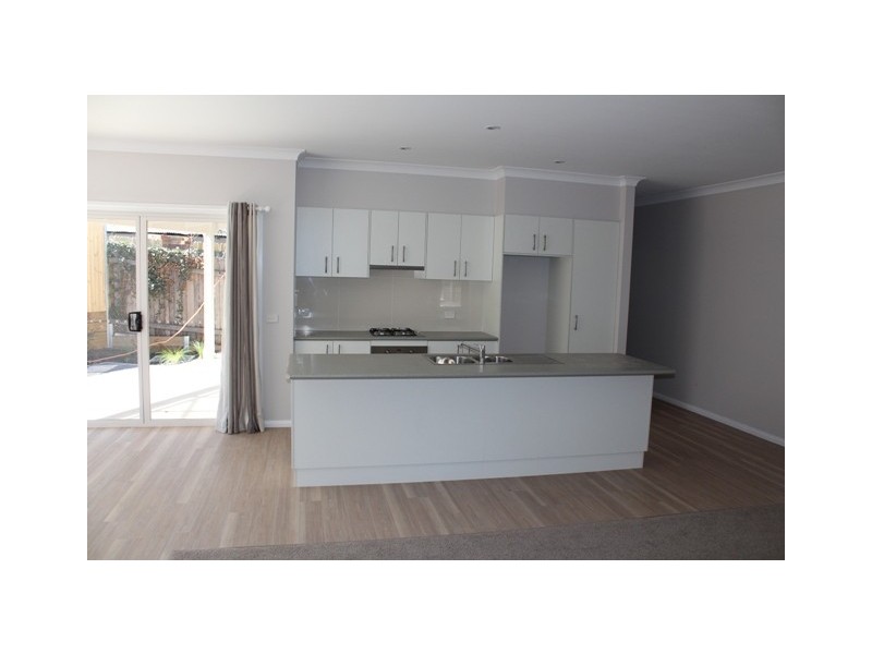 8/13 Busby St, Bathurst NSW 2795