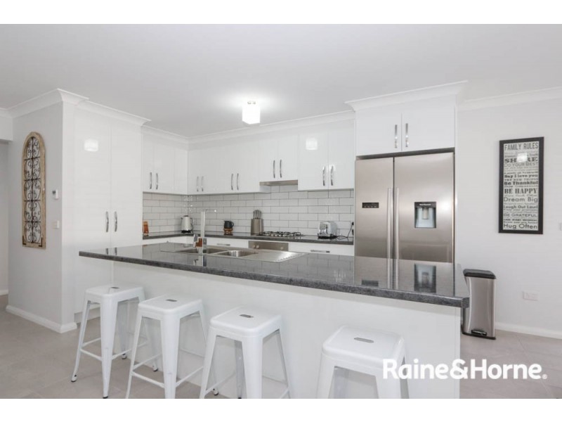 31 Lew Avenue, Eglinton NSW 2795