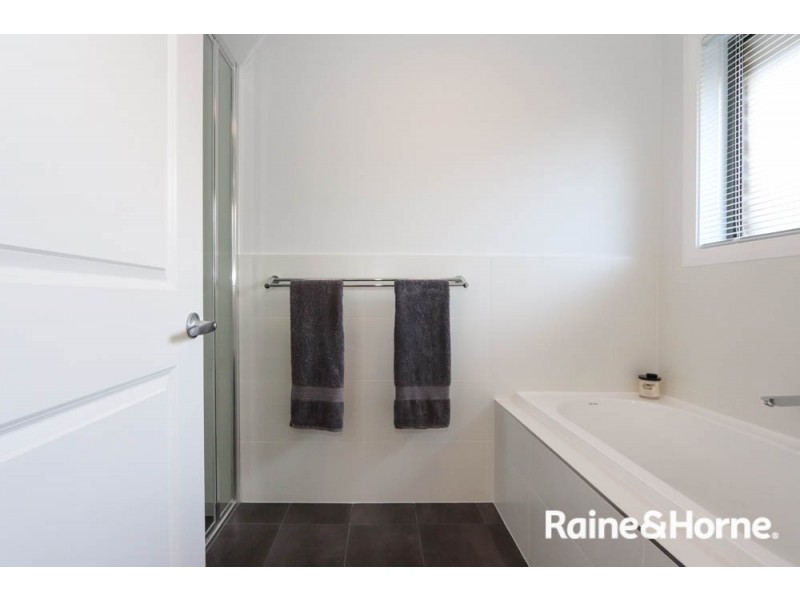 31 Lew Avenue, Eglinton NSW 2795