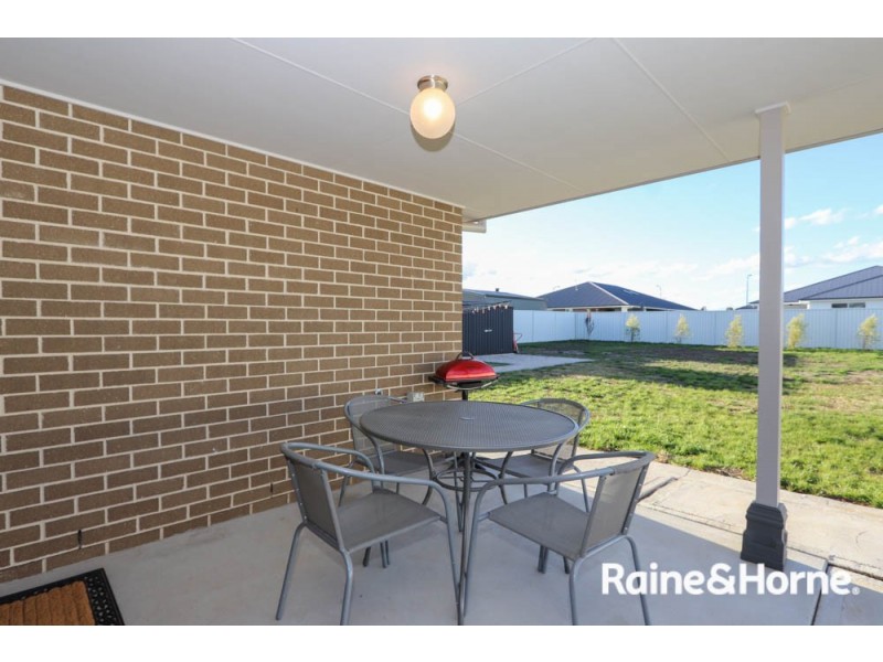 31 Lew Avenue, Eglinton NSW 2795