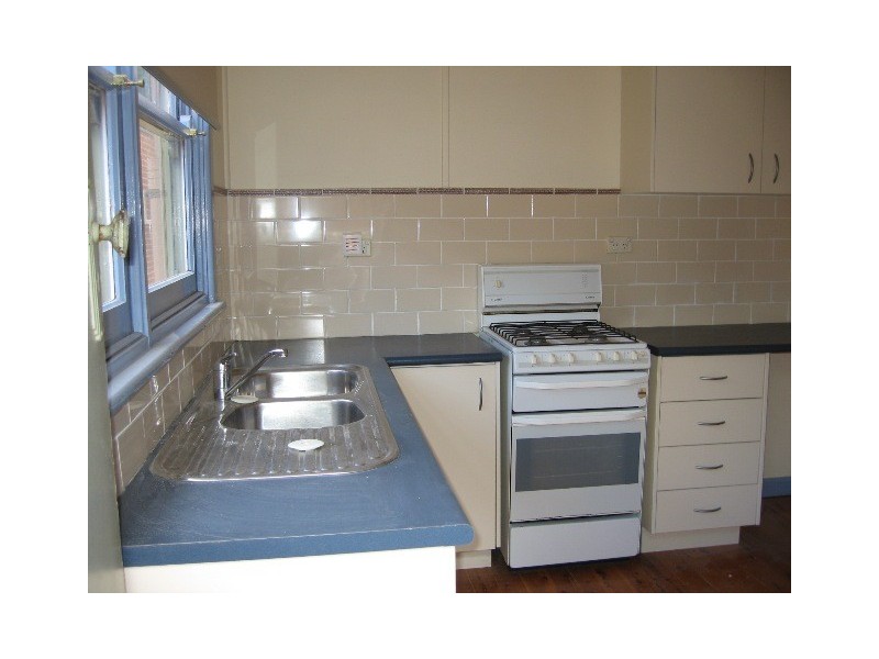 120 Peel St, Bathurst NSW 2795