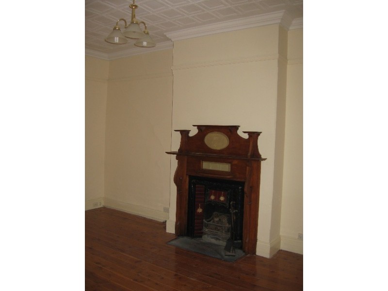 120 Peel St, Bathurst NSW 2795