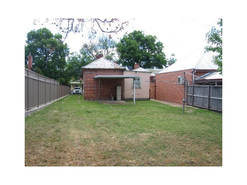 120 Peel St, Bathurst NSW 2795