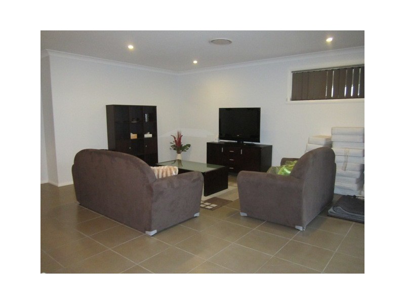 55 Freeman Circ, Bathurst NSW 2795