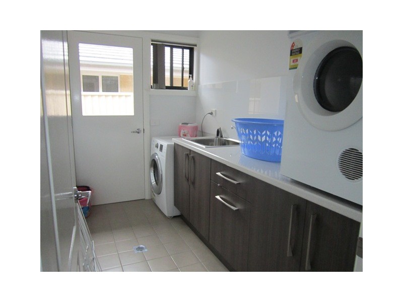 55 Freeman Circ, Bathurst NSW 2795