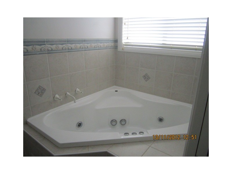 8 Nancarrow Pl, Bathurst NSW 2795